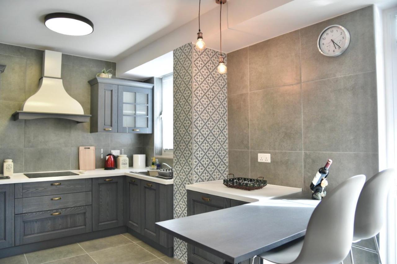 Bright & Modern 2-Bedroom, 4Th Floor Apartment In Gzira, Malta Exterior foto